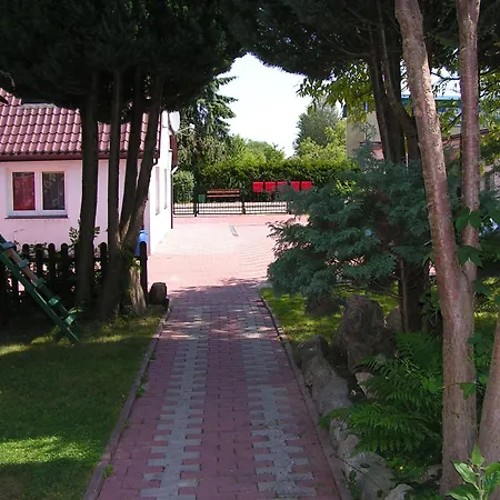 بيت ضيافة Upaniani