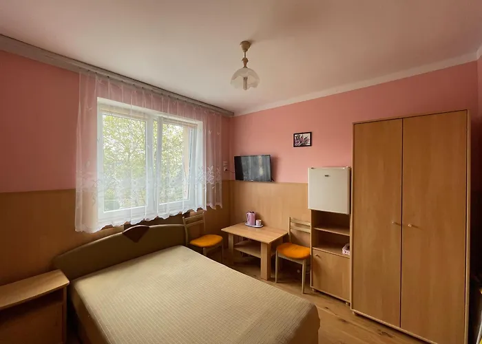 Upaniani Pensión Ustronie Morskie